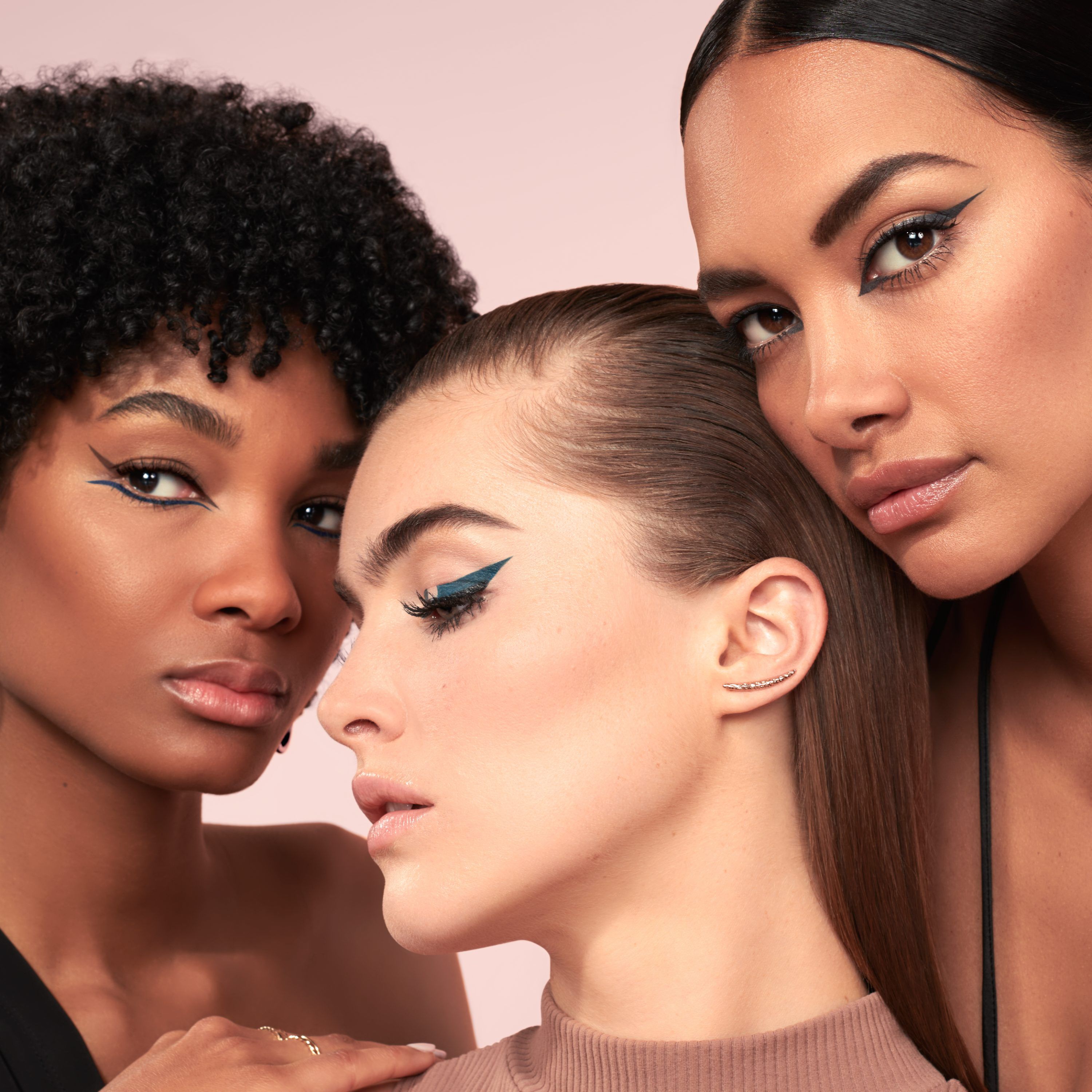 LASH IDOLE EYELINER WATERPROOF - לאש אידול ליינר