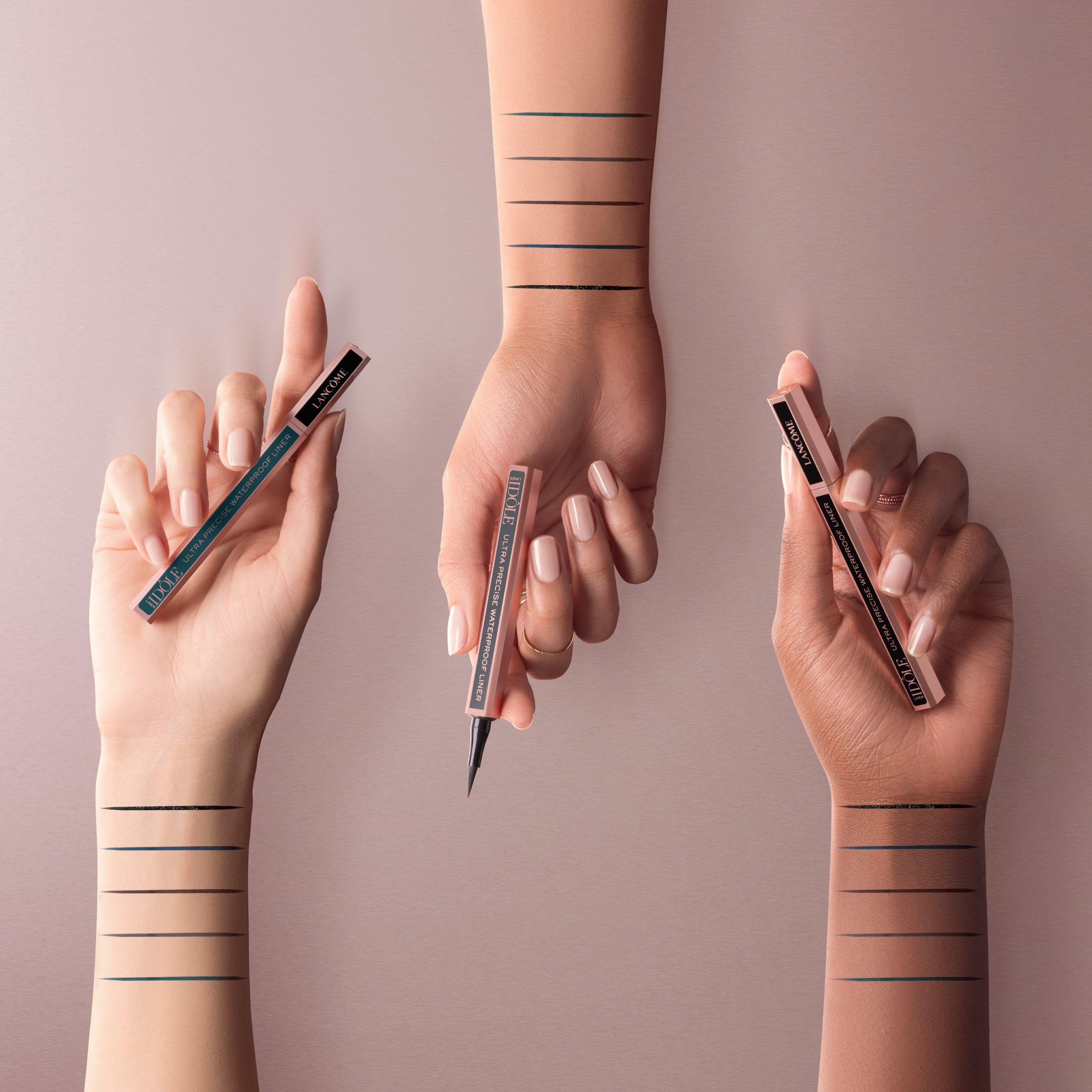 LASH IDOLE EYELINER WATERPROOF - לאש אידול ליינר