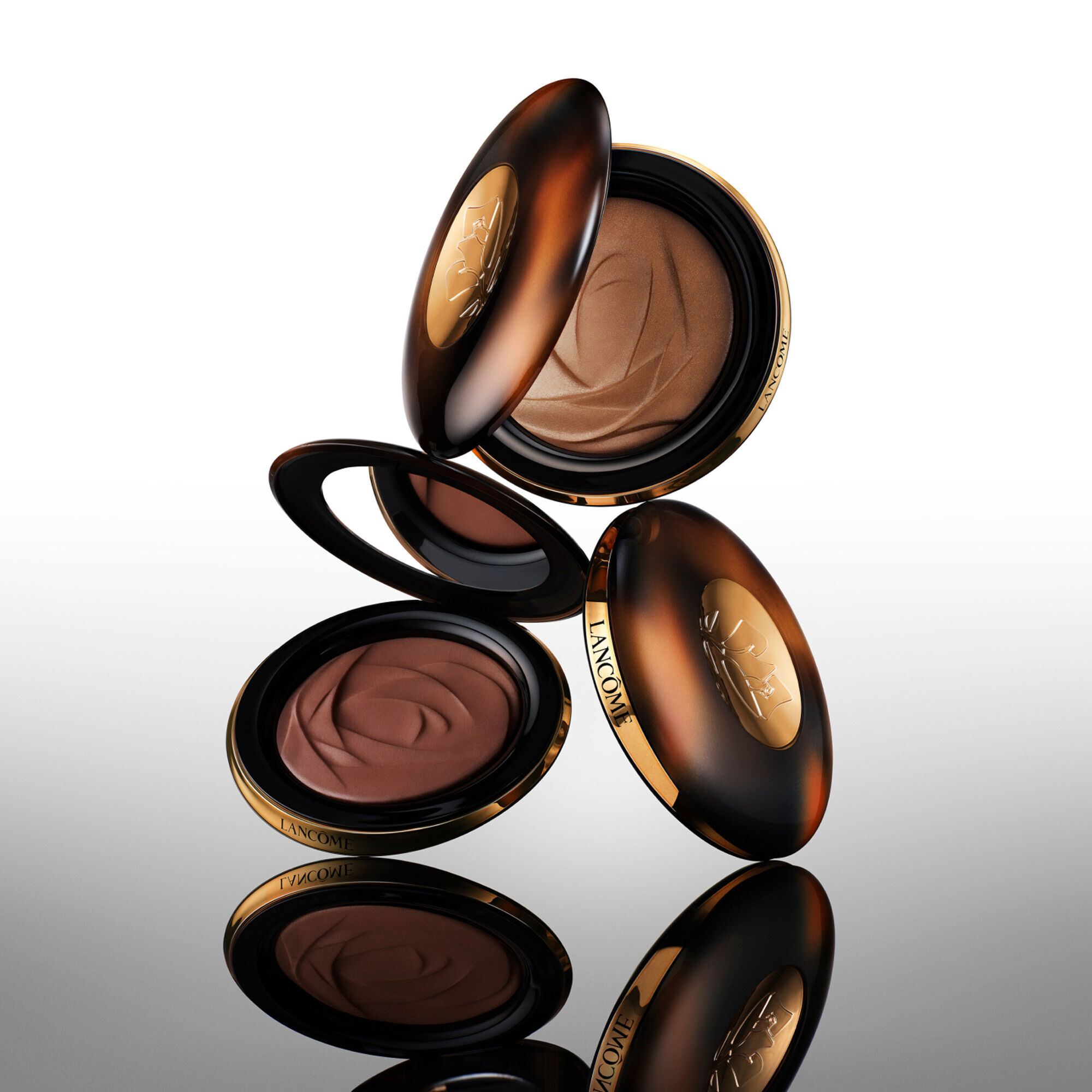 TEINT IDOLE ULTRA WEAR TRANSFORMING HIGHLIGHTER - היילייטר טיינט אידול